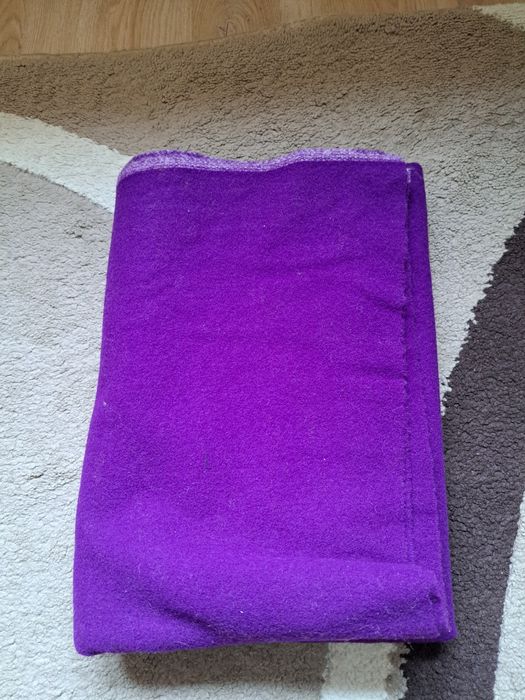 Чисто нови памучни и вълнени платове от времето на соца