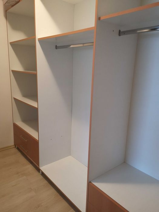 Vand apartament 76 mp si garaj subteran, bloc nou, etaj intermediar, lift, zona de sus