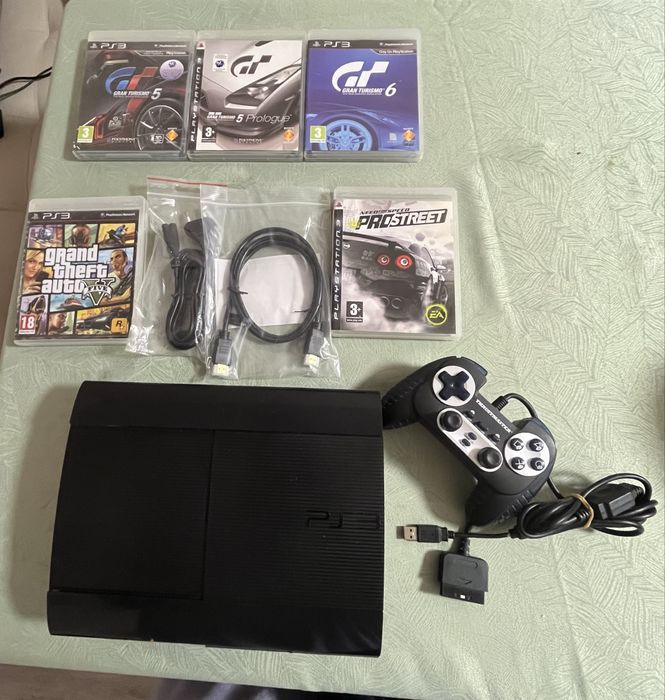 PlayStation 3 комплект + игри + Move аксесоари + джойстик