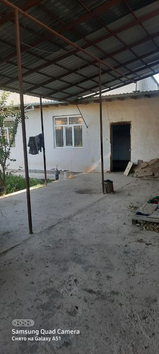 Эшонгузарда ховли сотилади