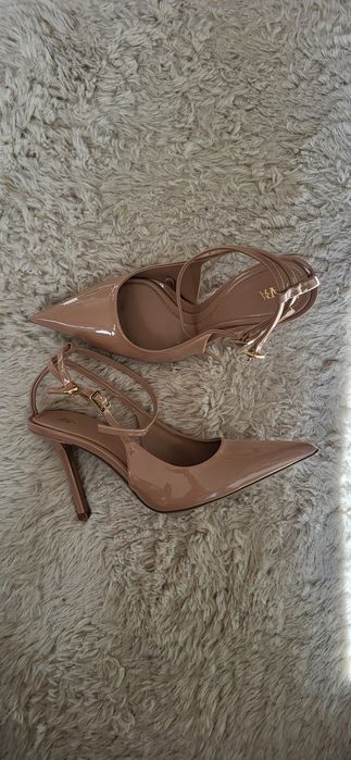 Обувки на висок ток Zara 36н.