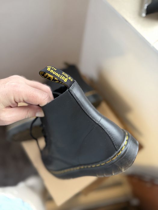 Dr.Martens LaceUp ghete barbati piele neagra marimea 42 noi originale