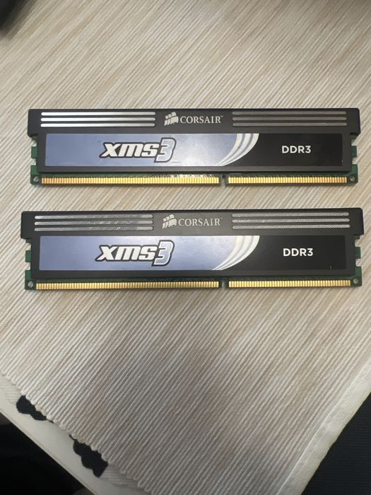Memorie corsair 4GB (2x2gb)