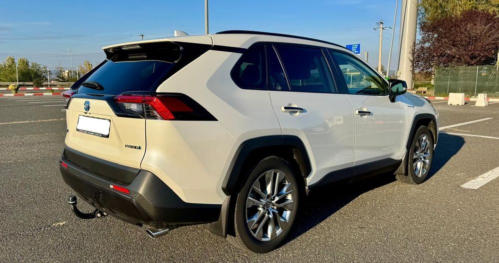 TOYOTA RAV4 2021 — imagine 2