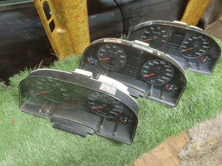 Щиток приборов Ауди 80 Б3