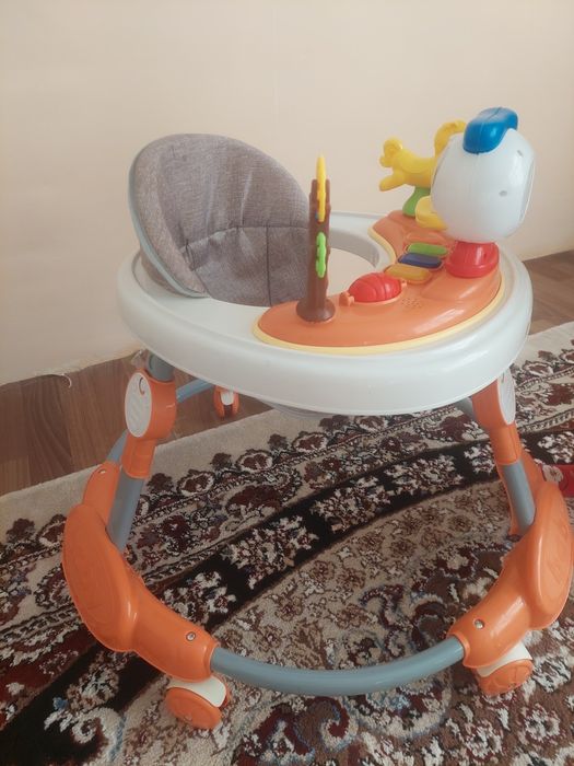 Ходунок для малыша