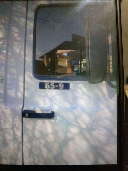 Продается бортовой грузавик