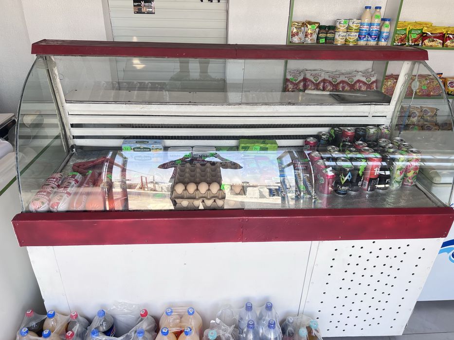 Холодиьник витрина