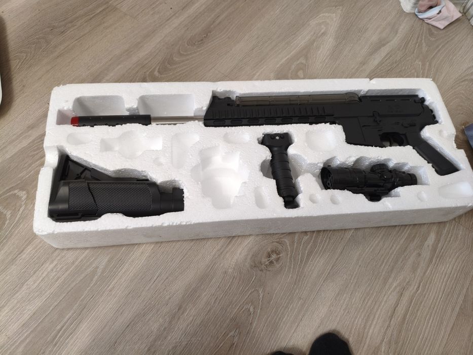 Игрушечный автомат