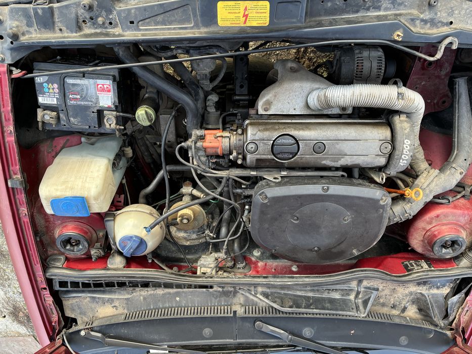 Сеат ибиза 1.4 бензин на части.