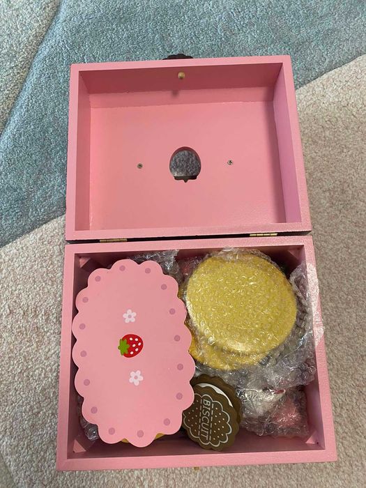 Детски дървен чаен сервиз