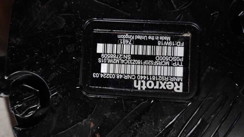 Motor hidraulic Rexroth R921811440 TYP:MCR5F520F180233C4LM2WL01S