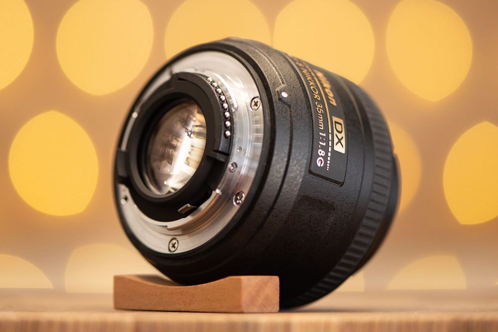 Nikon AF-S 35mm f/1.8G обектив Никон