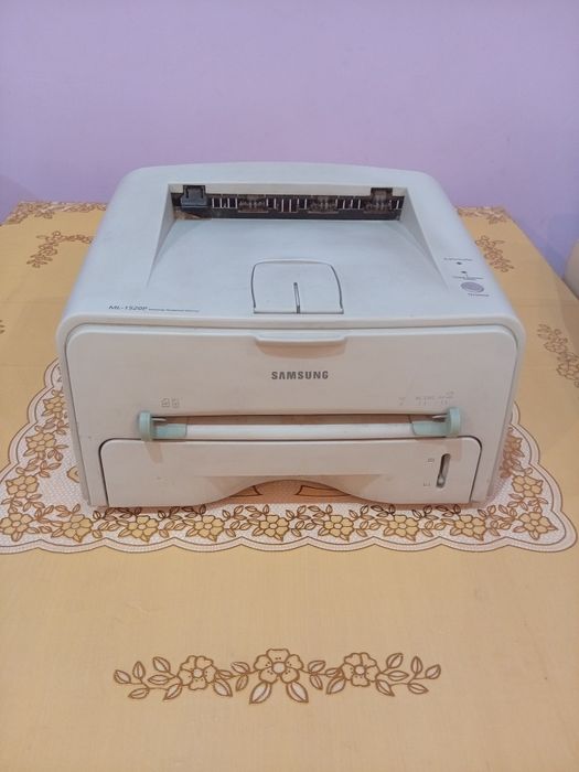Принтер (  Samsung ) .