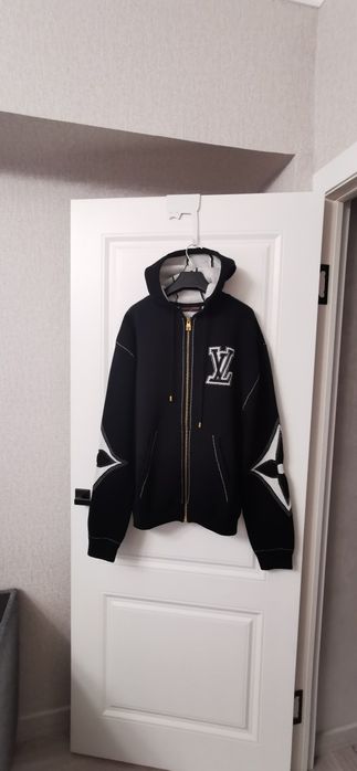 Louis Vuitton зипхуди мужское