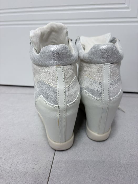 Adidasi Guess originali