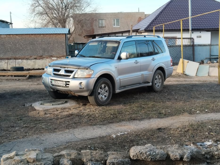 Митсубиси Паджеро 3