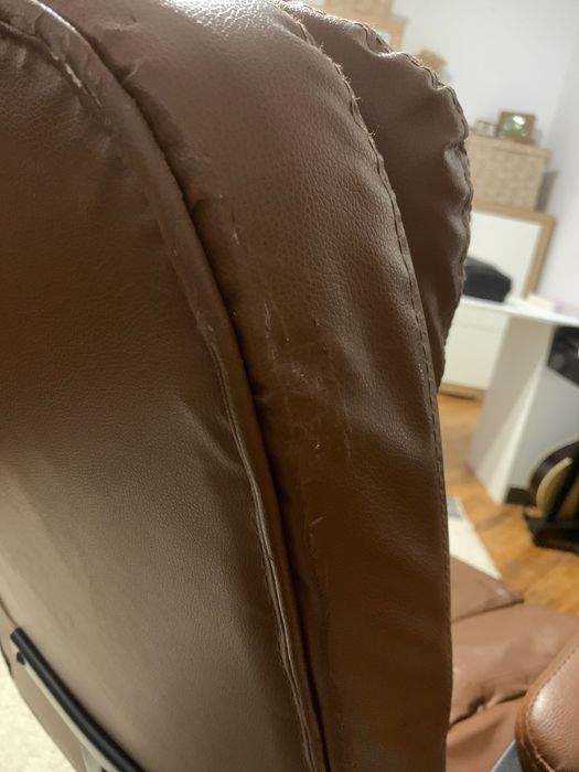 Scaun de birou cu funcție de masaj