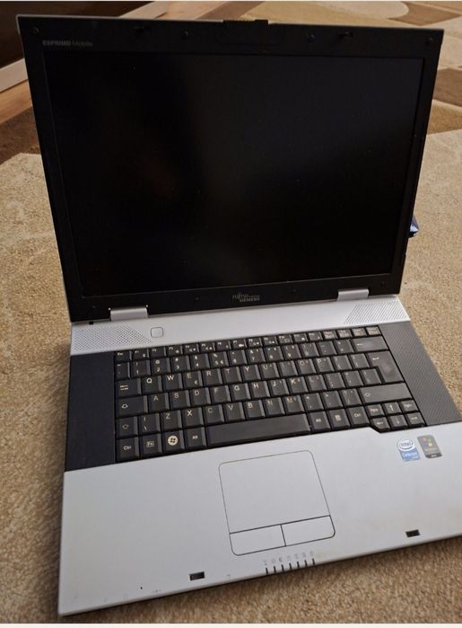 Laptop  mini Acer One fara incarcator + Laptop Toshiba cu incarcator