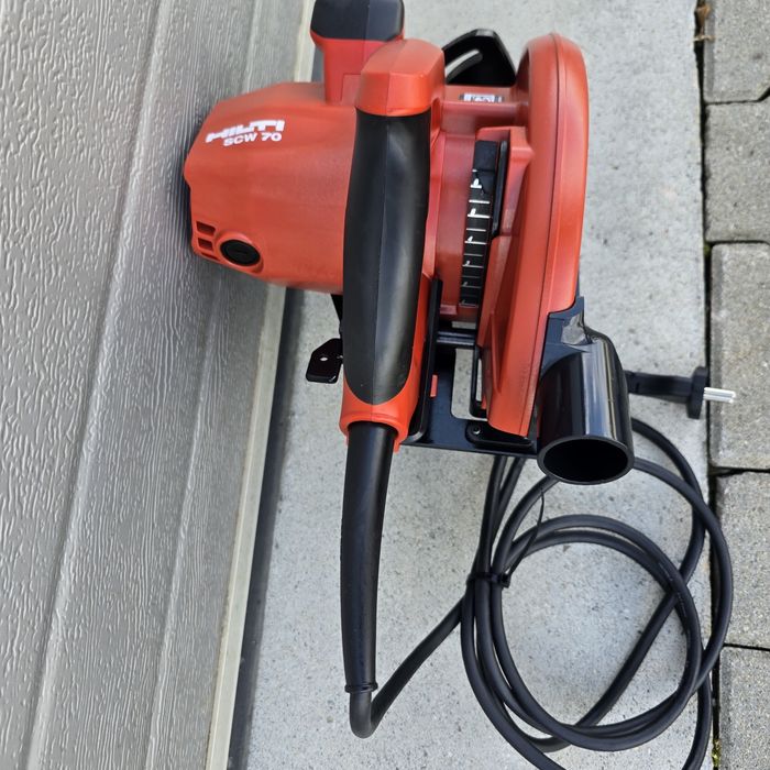 Fierăstrău circular  Hilti SCW 70 Nou 2025