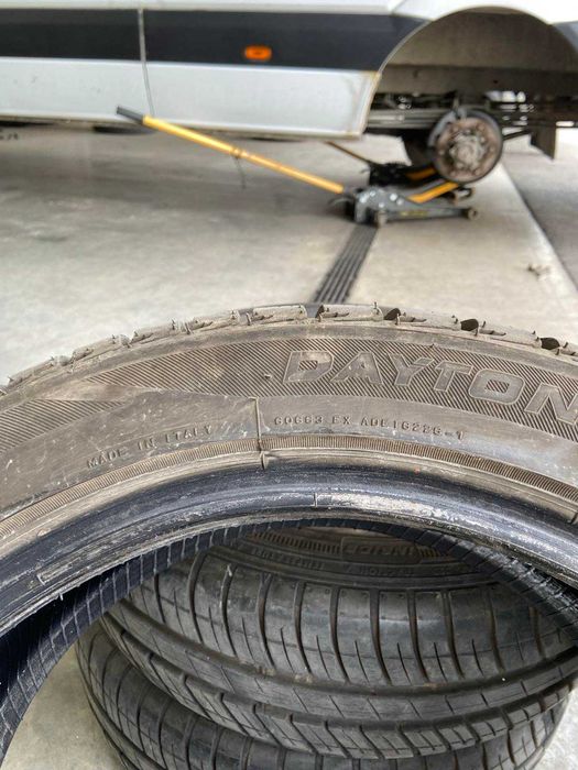 Гуми 225/45/17 (Летни Dayton и Зимни Dayton) + Стоманени джанти 17" 5х114.3 за Nissan/Honda