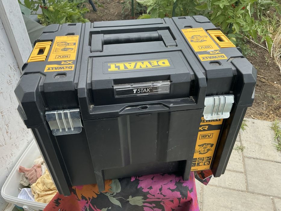 Vind circular dewalt DCS565P2 la cutie 2025
