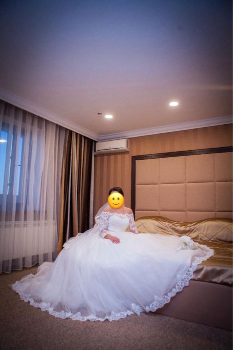 Свадебное платье