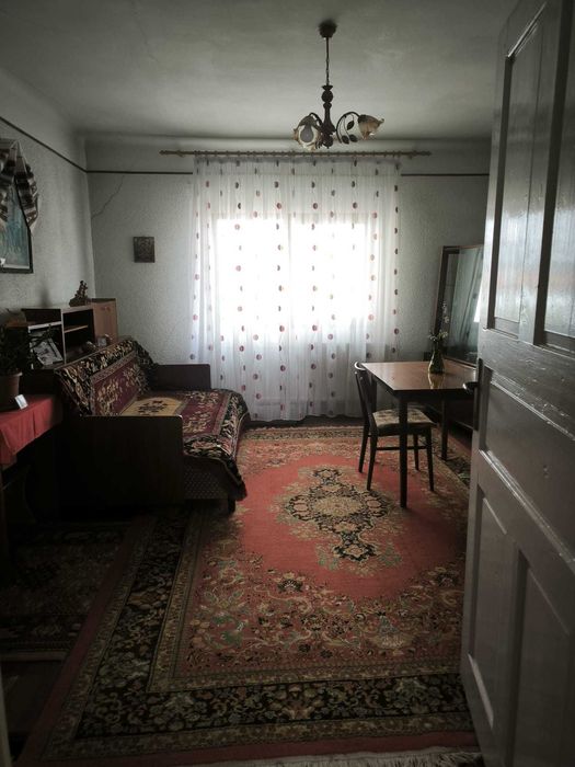 Apartament 3 camere, 74 mp utili + boxă 20 mp, central – Câmpulung Moldovenesc