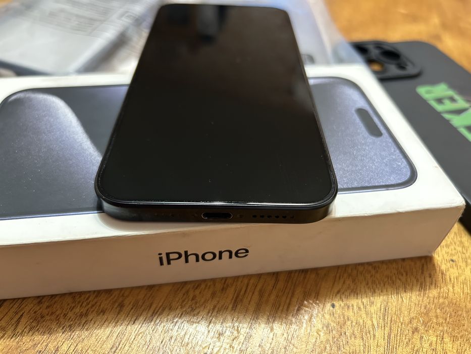 Iphone 15 Pro Max 256GB перфектен