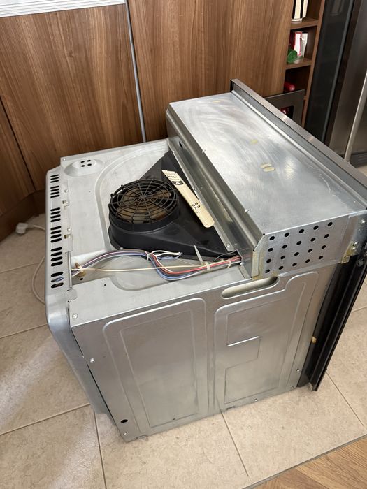 Фурна за вграждане BOSCH HBN210250E печка