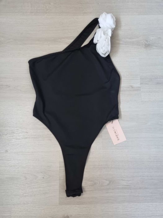 Shein Дънки И Боди Ново