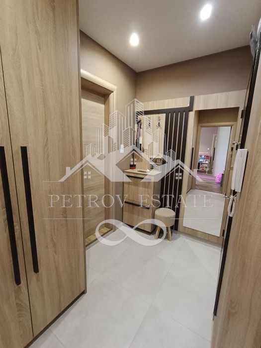 Продава се Тристаен апартамент в Велинград - 98 кв.м за 1684 €/кв.м - Снимка #10