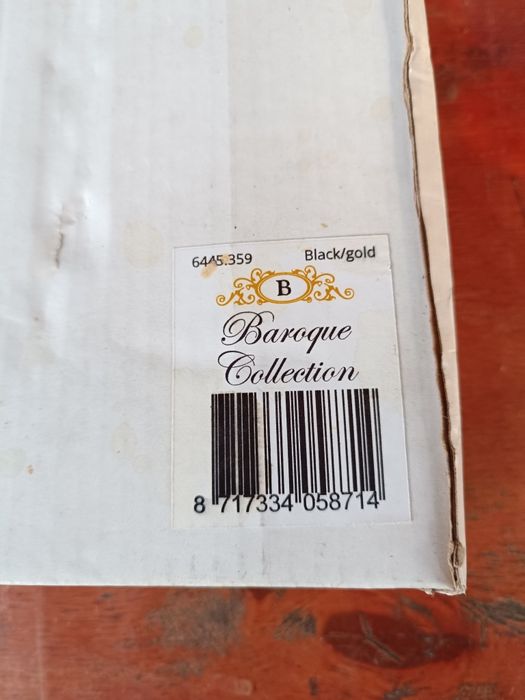 Продаются картины. Холст-акрил. Холст-масло.