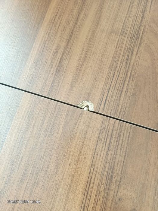 Стол со стульями