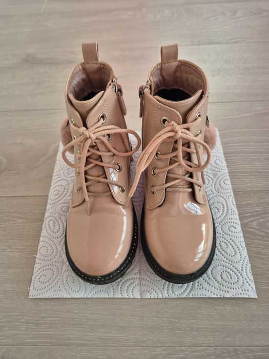 Запазени боти за момиче 27 номер