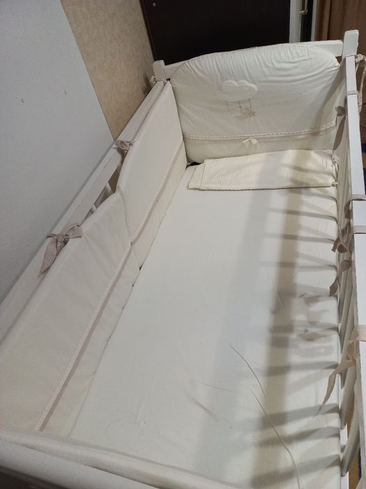 Продам детскую кроватку