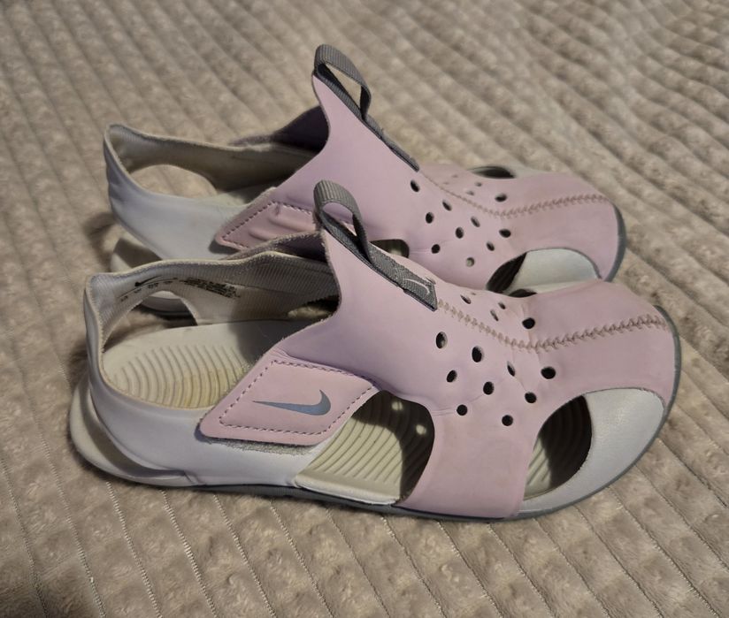 Сандали Nike номер  33,5