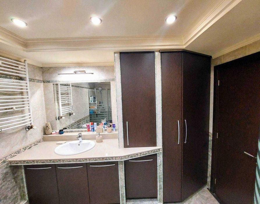 Продава се Тристаен апартамент в Пловдив, Кючук Париж - 151 кв.м за 1305 €/кв.м - Снимка #12