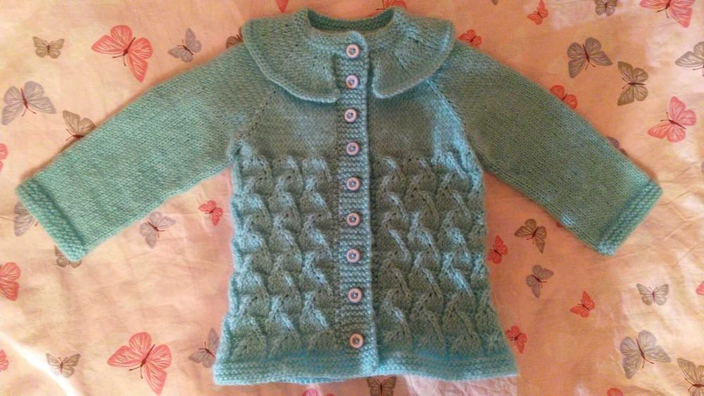 Ръчно плетени дрешки за деца и кукли