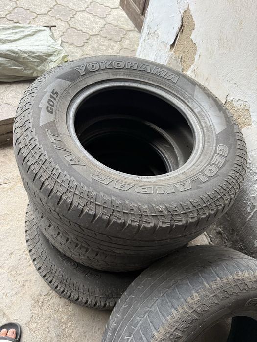 Yokohama 275/65 r16