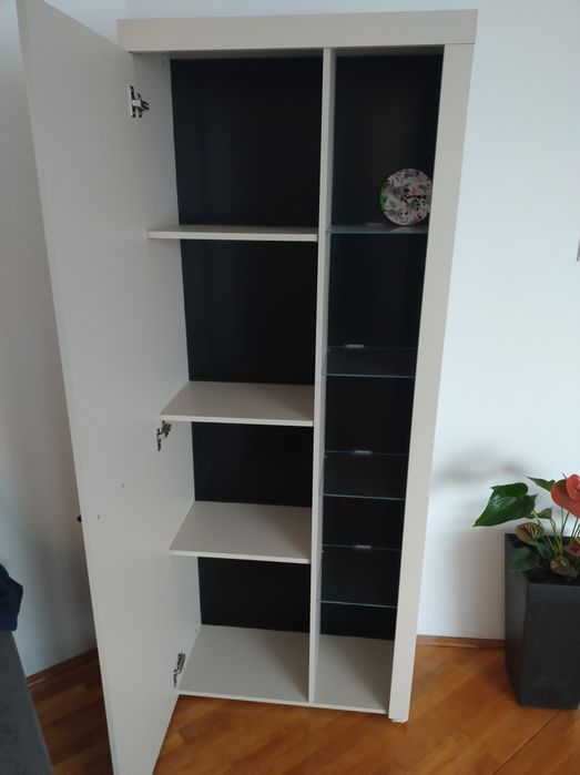 De vânzare set living cu 2 comode nou