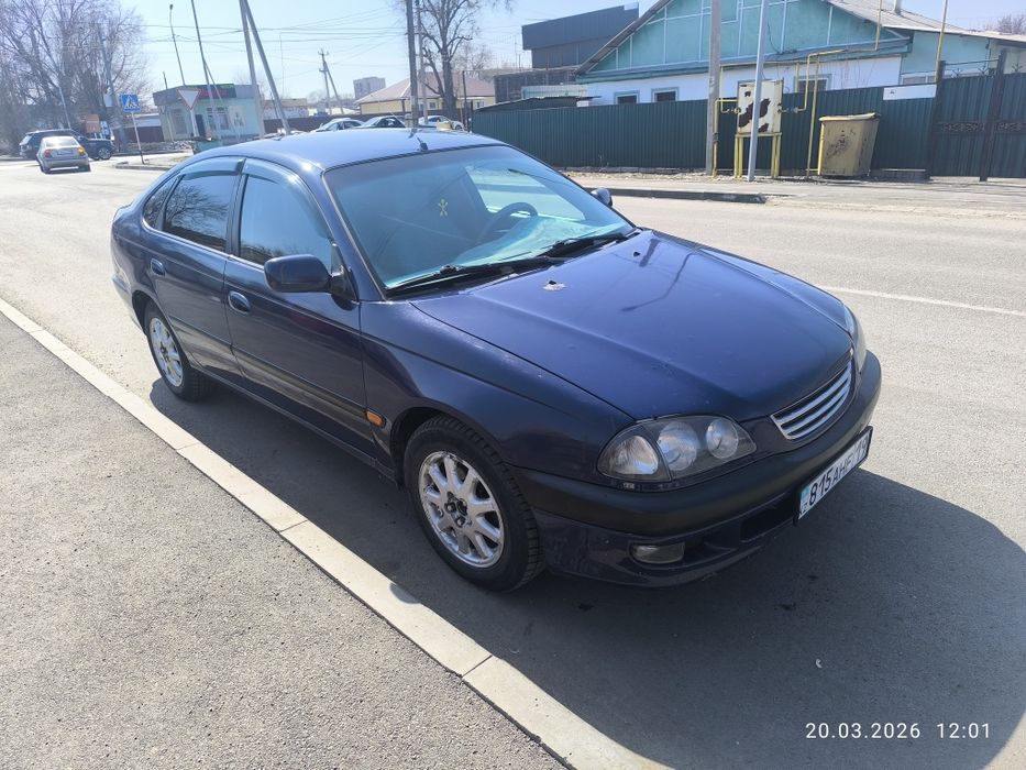 Авенсис 1998 год