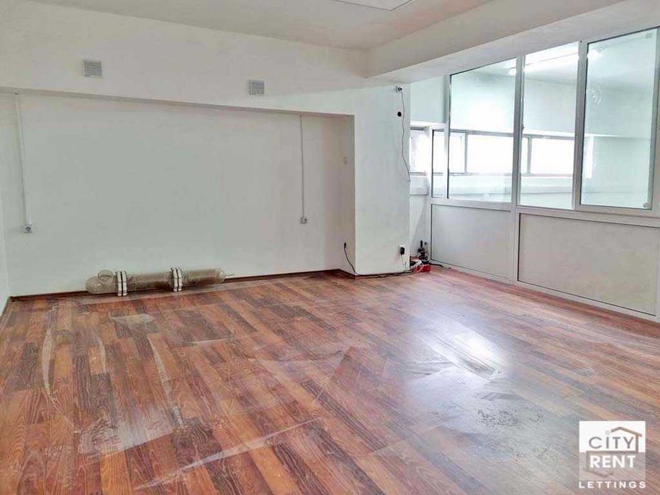 Дава се под наем Склад в Велико Търново, Промишлена зона - Запад - 420 кв.м за 1280 € - Снимка #6