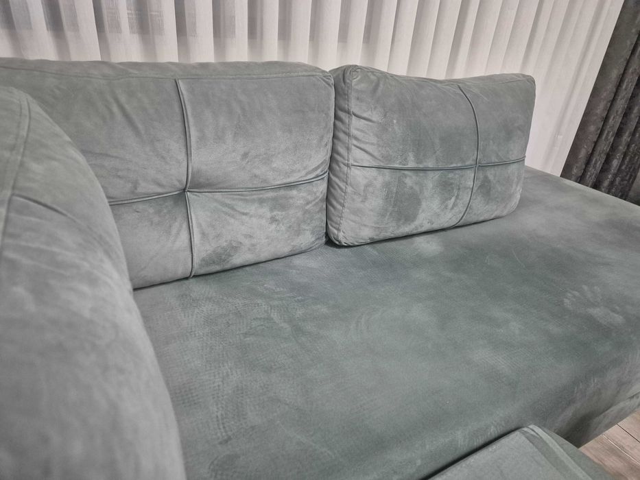 Ъглов диван със маса