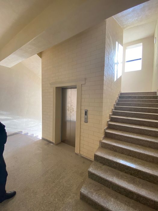 Срочно!!! Нурафшон шахрида хонадон сотилади, вариантни хам куринг