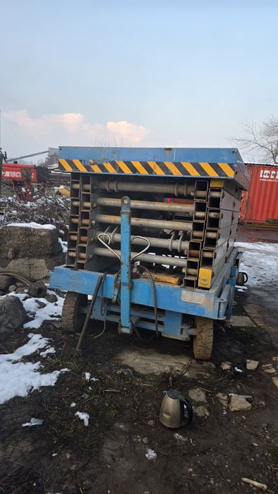 Подемник б/у сотилади 14 метр, рабочий высота 16 метр