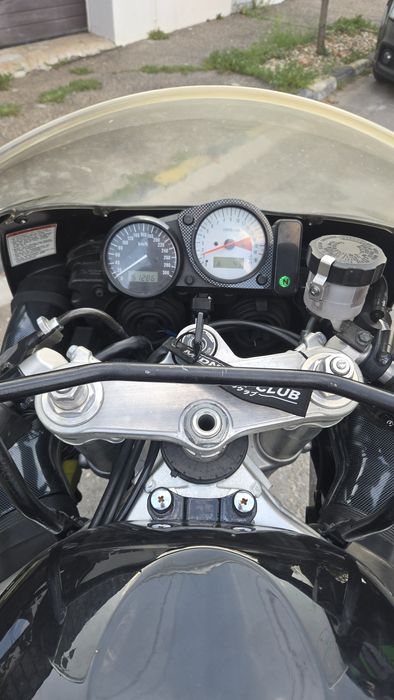 Suzuki GSX-R 750 – Vand / SCHIMB
