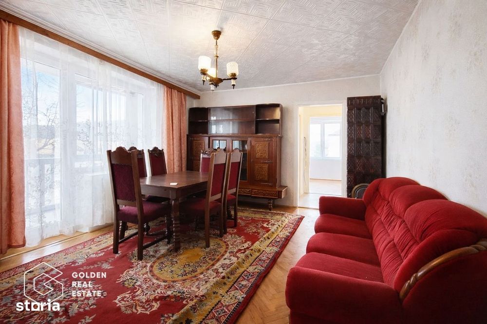 Apartament 3 camere, etaj 3, oras Lipova