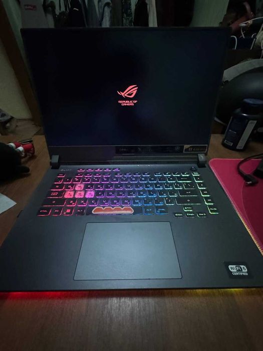 ASUS ROG strix g513