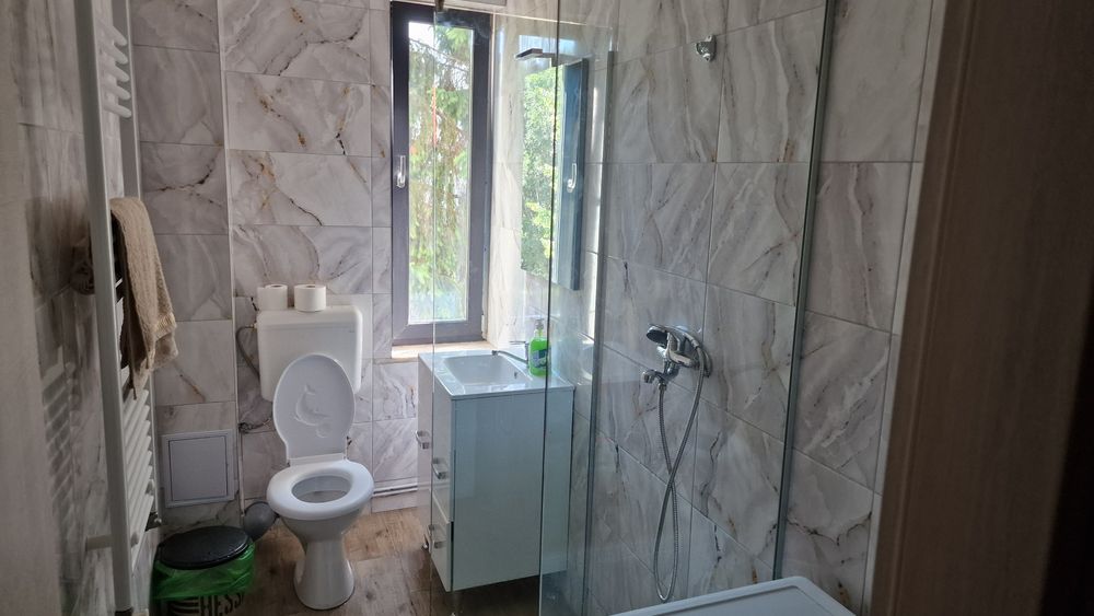 Închiriez apartament ultracentral în regim hotelier